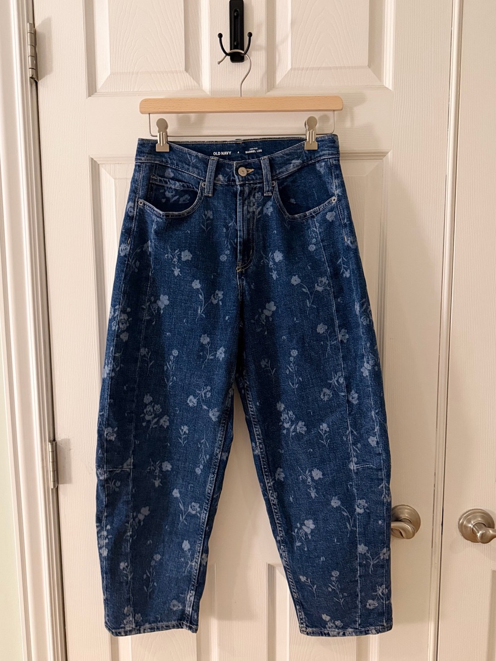 Old Navy Dark Blue Floral-Print Barrel Jeans